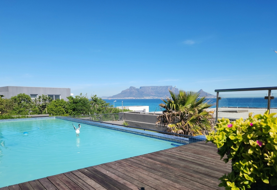 2 Bedroom Property for Sale in Bloubergstrand Western Cape